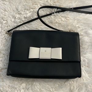 Kate Spade Robinson Crossbody | Black Purse with White Bow Detail